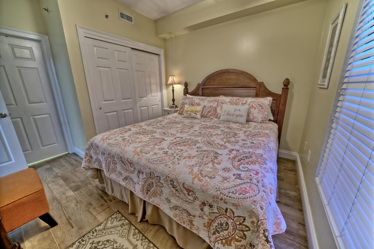 Roomy With Pool And Access - Unit 0502 * Panama City Beach