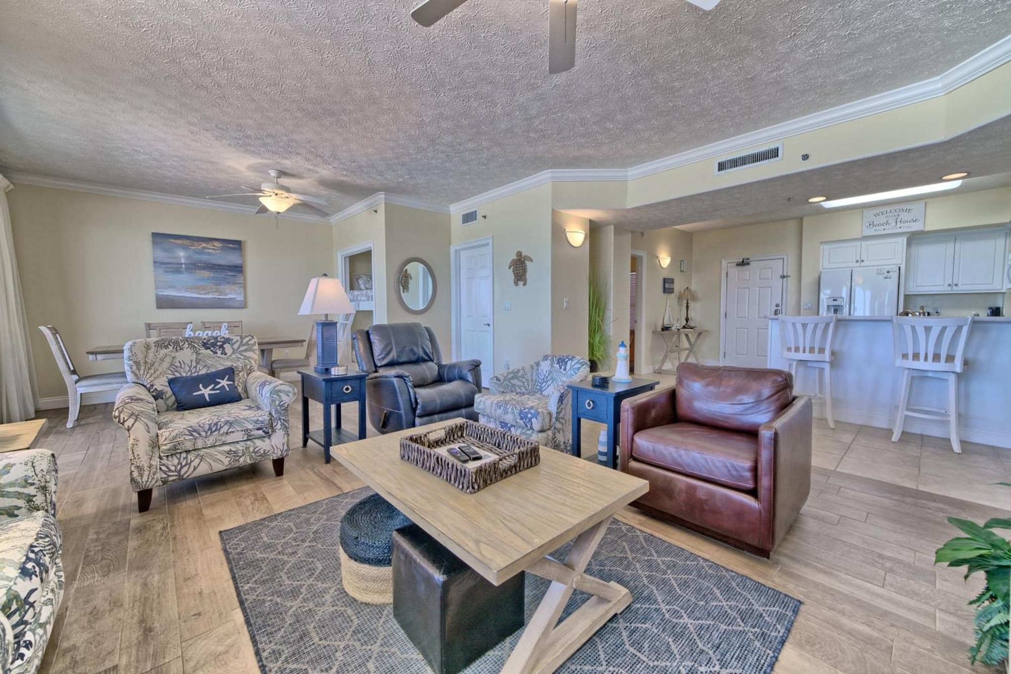 Apartment Roomy With Pool And Access - Unit 0502